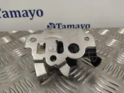 Автозапчасти б/у замок багажника/ворот за audi a1 (8x) 1.2 16v tfsi 86 cv / 63 kw ссылки oem iam 8k9827505a  