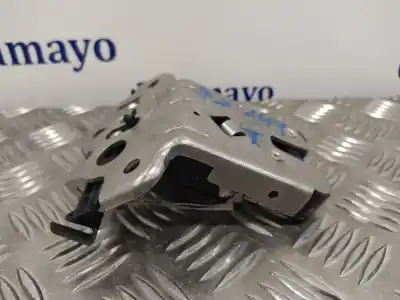 Автозапчасти б/у замок багажника/ворот за audi a1 (8x) 1.2 16v tfsi 86 cv / 63 kw ссылки oem iam 8k9827505a  