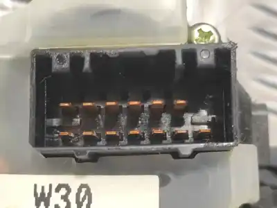 Pezzo di ricambio per auto di seconda mano comando pulito per kia cee´d 1.6 crdi cat riferimenti oem iam 934201h300  