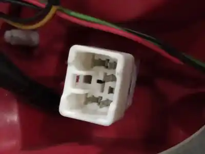 Peça sobressalente para automóvel em segunda mão farolim traseiro esquerdo por kia cee´d 1.6 crdi cat referências oem iam   