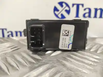 Second-hand car spare part right front power window switch for kia cee´d 1.6 gdi cat oem iam references 4c25101000 93580a2100 