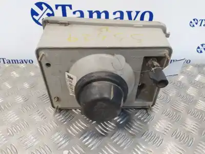 Tweedehands auto-onderdeel rechts koplamp voor nissan trade 100 3.0 turbodiesel oem iam-referenties   