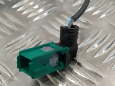 Pezzo di ricambio per auto di seconda mano pretenditore airbag sinistro per otras marcas clio ii fase ii (b/cb0) 1.5 dci diesel riferimenti oem iam 542404961e  