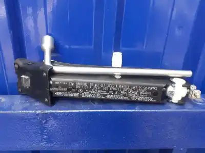 Second-hand car spare part jack for mercedes-benz clase c (w203) sportcoupe 3.0 cdi cat oem iam references a2035830415  