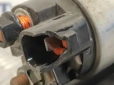Peça sobressalente para automóvel em segunda mão motor de arranque por kia cee´d 1.4 cat referências oem iam 361002b200  