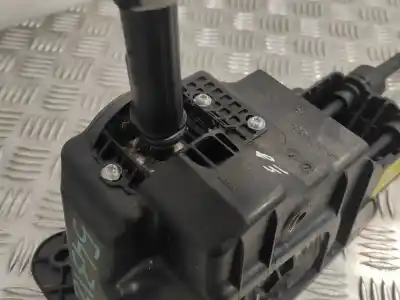 Pièce détachée automobile d'occasion levier pour renault fluence 1.5 dynamique [1.5 ltr. - 78 kw dci diesel] références oem iam 8201062921 9612742m 9615016a