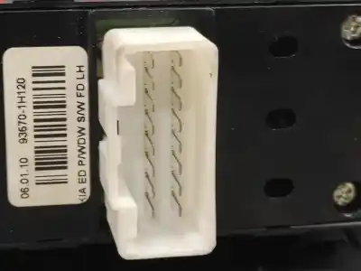 Second-hand car spare part left front power window switch for kia cee´d 1.6 crdi cat oem iam references 935701h120 369490 