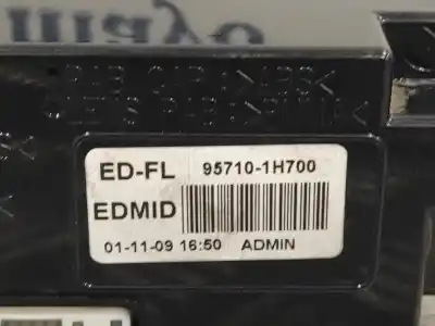 Second-hand car spare part multifunction display for kia cee´d 1.6 crdi cat oem iam references 957101h700  