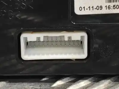 Second-hand car spare part multifunction display for kia cee´d 1.6 crdi cat oem iam references 957101h700  