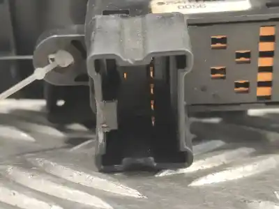 Second-hand car spare part right front power window switch for nissan note (e11e) 1.6 16v cat oem iam references   