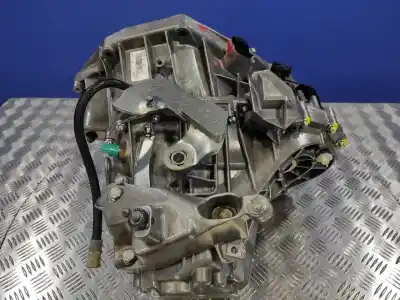 Peça sobressalente para automóvel em segunda mão caixa de velocidades por renault scénic iii (jz0/1_) 1.5 dci referências oem iam tl4b045  