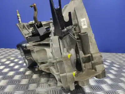 Pezzo di ricambio per auto di seconda mano riduttore per nissan note (e11e) 1.6 16v cat riferimenti oem iam jh3149  