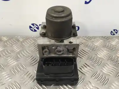 İkinci el araba yedek parçası ABS için TOYOTA COROLLA VERSO (E12)  OEM IAM referansları 4451013070 8954113040 