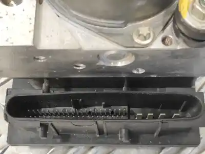 Peça sobressalente para automóvel em segunda mão abs por renault clio iii 2.0 16v cat referências oem iam 0265234372 8200443546 0265950498