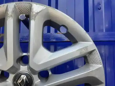 Recambio de automóvil de segunda mano de tapacubos para renault megane iv berlina 5p 1.5 dci diesel fap energy referencias oem iam 403154960  