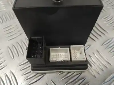 Peça sobressalente para automóvel em segunda mão módulo electrónico do fecho central por audi a3 (8l) 1.9 tdi referências oem iam 8d0862257b  