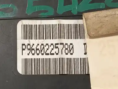 Peça sobressalente para automóvel em segunda mão quadrante por citroen c2 (jm_) 1.4 referências oem iam p9660225780  