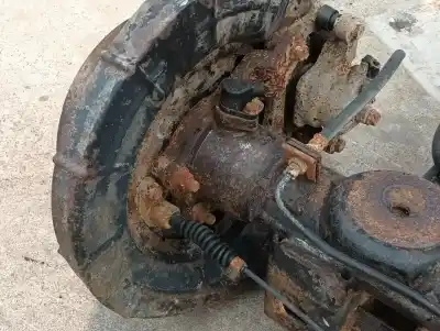 Gebrauchtes Autoersatzteil hinterachse zum kia sorento i (jc) 2.5 crdi oem-iam-referenzen d4cb  