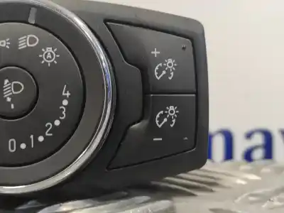 Second-hand car spare part headlights switch for ford focus lim. (cb8) 1.6 tdci cat 116 cv / 85 kw oem iam references bm5t13a024cd 10097646 