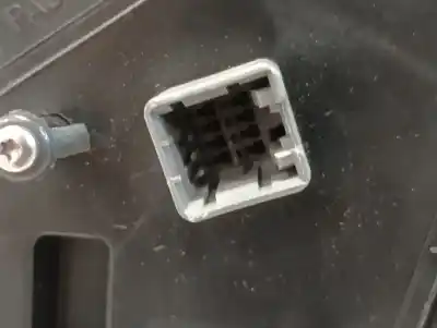 Pezzo di ricambio per auto di seconda mano retrovisore destro per kia cee´d 1.6 crdi cat riferimenti oem iam   