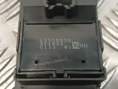 Peça sobressalente para automóvel em segunda mão botão / interruptor elevador vidro dianteiro esquerdo por opel astra j (p10) 1.7 cdti (68) referências oem iam 13305978 211422 