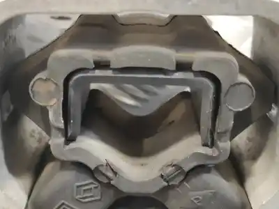 Second-hand car spare part left engine support for dacia sandero 1.4 cat oem iam references 420742  