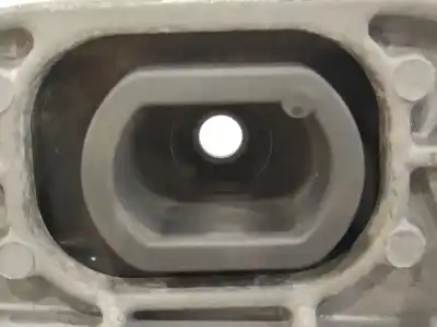 Автозапчастина б/у опора двигуна ліва для dacia sandero 1.4 cat посилання на oem iam 8200216113 8200358147 8200395661