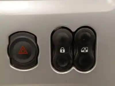 Pezzo di ricambio per auto di seconda mano console centrale per dacia sandero 1.4 cat riferimenti oem iam 8200739438  