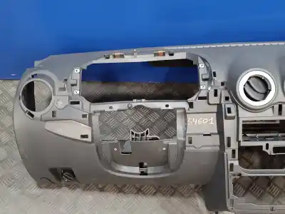 Second-hand car spare part dashboard for dacia sandero 1.4 cat oem iam references 8200738433  