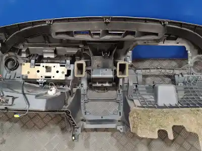 Second-hand car spare part dashboard for dacia sandero 1.4 cat oem iam references 8200738433  