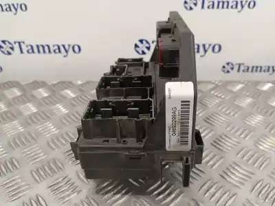 Gebrauchtes Autoersatzteil relais sicherungskasten multifunktionsrelais zum chrysler grand voyager 2.8 crd cat oem-iam-referenzen 04692299ag rt239212g7 