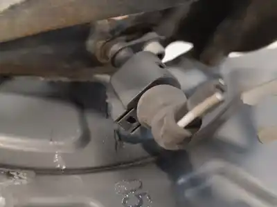 Автозапчасти б/у передняя правая кулачка за seat leon sc (5f5) 2.0 tdi ссылки oem iam 5q0615312g  