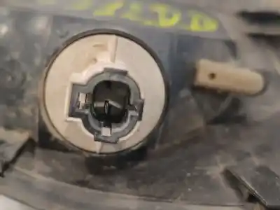 Peça sobressalente para automóvel em segunda mão farolim dianteiro direito por nissan terrano/terrano.ii (r20) 2.7 turbodiesel referências oem iam 261300x000  