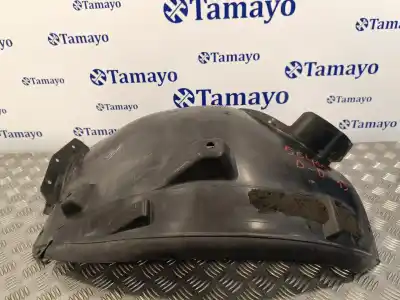 Pièce détachée automobile d'occasion passage de roue avant droit pour mercedes-benz clase m (w164) ml 300 cdi be 4-matic (164.121) références oem iam a1648841022  