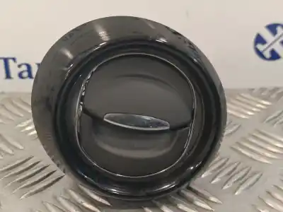 Second-hand car spare part air ventilation grille for renault clio iv 0.9 oem iam references 687606325r