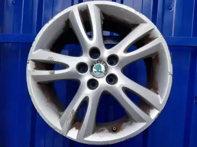 Pièce détachée automobile d'occasion JANTE pour SKODA ROOMSTER (5J7)  Références OEM IAM 5J0601025B  