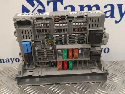 Peça sobressalente para automóvel em segunda mão CAIXA DE FUSÍVEIS E RELÉS por BMW SERIE 3 BERLINA (E90)  Referências OEM IAM 690660703 18844000000A 6906607