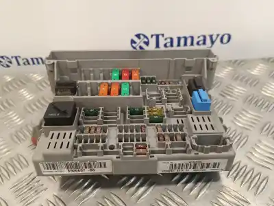 Peça sobressalente para automóvel em segunda mão caixa de fusíveis e relés por bmw serie 3 berlina (e90) 2.0 16v diesel referências oem iam 690660703 18844000000a 6906607