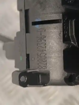 Peça sobressalente para automóvel em segunda mão fechadura da porta traseira esquerda por renault kangoo express 1.5 dci referências oem iam 8200542396d  