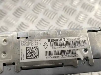 Автозапчастина б/у аудіо система / радіо cd для renault twingo ii (cn0_) 1.2 (cn0d) посилання на oem iam 8200446231c  