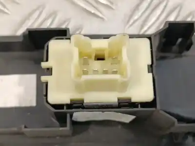 Second-hand car spare part right front power window switch for renault clio iv (bh_) 1.5 dci 90 oem iam references 809603634r 809602123r 