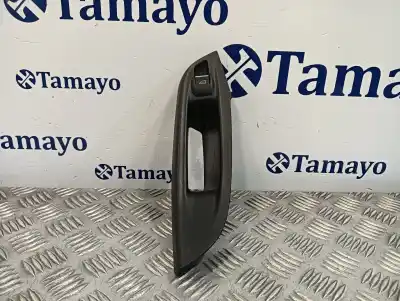 Peça sobressalente para automóvel em segunda mão botão / interruptor elevador vidro traseiro direito por ford focus lim. black&red referências oem iam bm51a237w20b