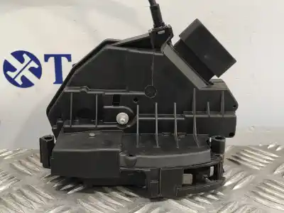 Peça sobressalente para automóvel em segunda mão fechadura da porta dianteira direita por ford focus lim. black&red referências oem iam bm5aa21812bh