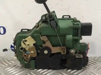 Peça sobressalente para automóvel em segunda mão fechadura da porta dianteira esquerda por citroen c15 1.7d referências oem iam c3b1837015q 117674103 