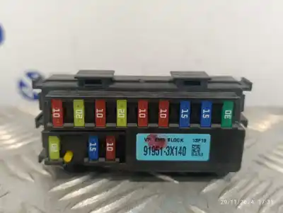 Pièce détachée automobile d'occasion BOÎTES À FUSIBLES pour HYUNDAI I30 (GD)  Références OEM IAM 919513X140  
