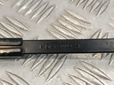 Second-hand car spare part front right windshield wiper arm for opel combo corsa c oem iam references a2128200944 3392125703 