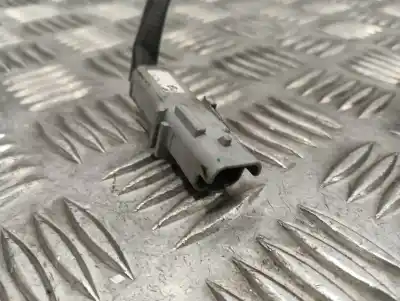 Peça sobressalente para automóvel em segunda mão injetor por dacia duster ii essential referências oem iam 208995377r  