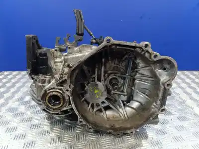 Second-hand car spare part GEARBOX for HYUNDAI TRAJET (FO)  OEM IAM references G4JP  