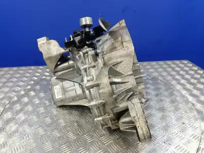 Автозапчастина б/у коробка передач для ford kuga (cbs) * посилання на oem iam dg9r7002hc  