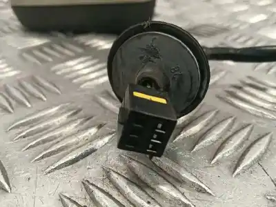 Peça sobressalente para automóvel em segunda mão espelho retrovisor esquerdo por opel corsa d enjoy referências oem iam 13191925  